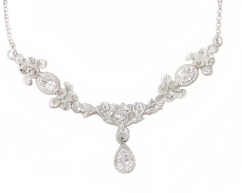 GARLAND Necklace